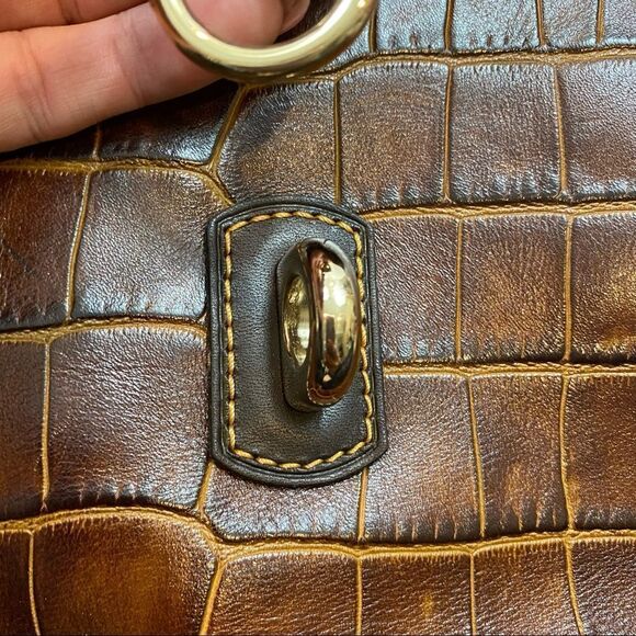 Dooney & Burke Logo Lock Hobo Croc Shoulder Bag with Matching Make Up Case - Picture 12 of 14